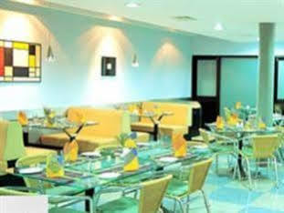 Hotel Highway Garden Kochi Esterno foto